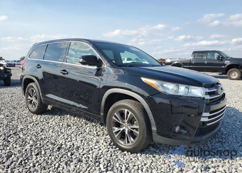 2018 Toyota Highlander Le from USA, damaged, VIN 5TDZZRFH9JS240550